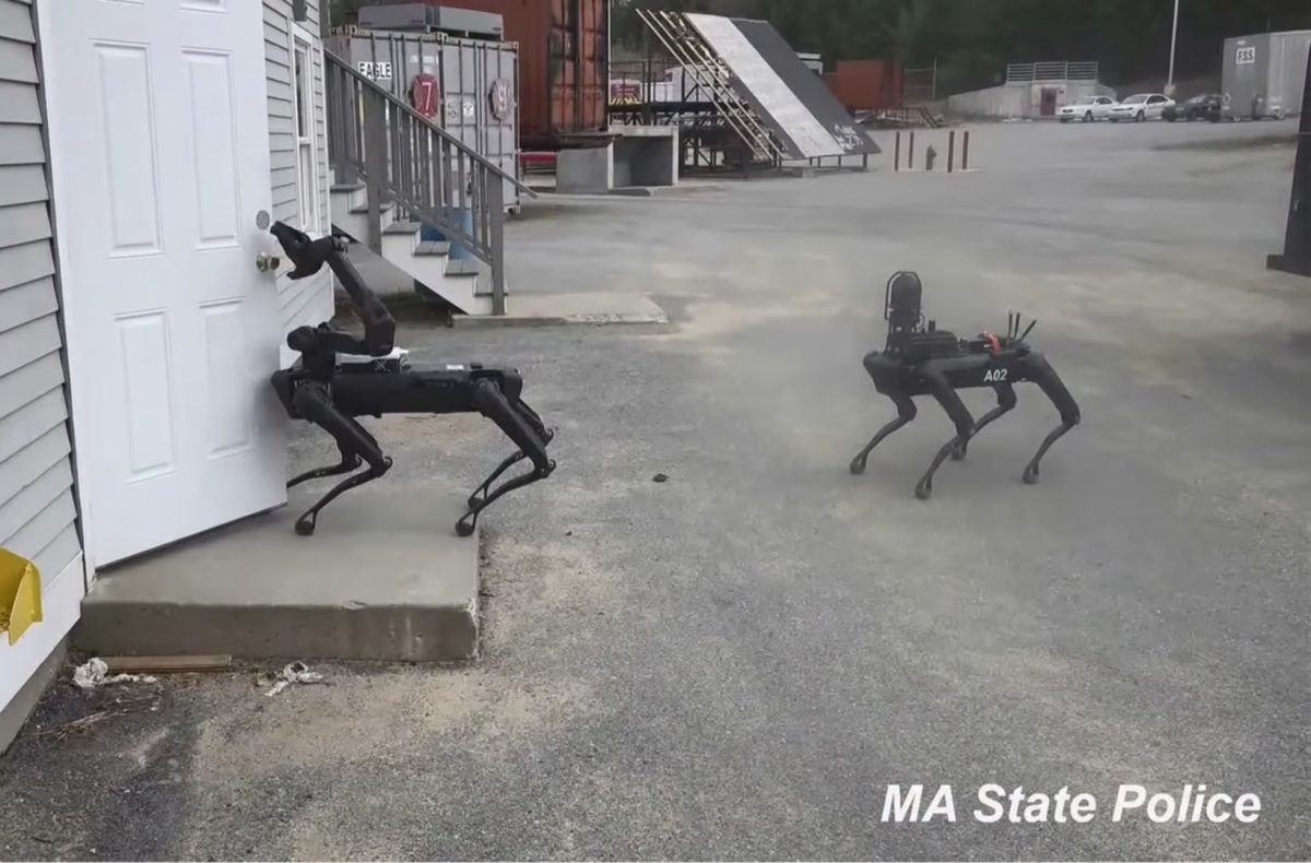 Polisen testar Boston Dynamics robotar